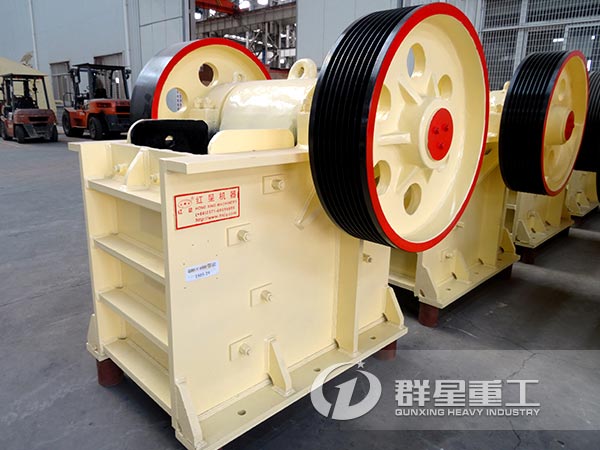 顎式破碎機(jī)