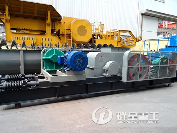 大型對(duì)輥式破碎機(jī)大圖