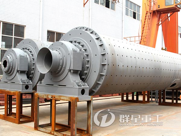 整齊擺放的棒磨機