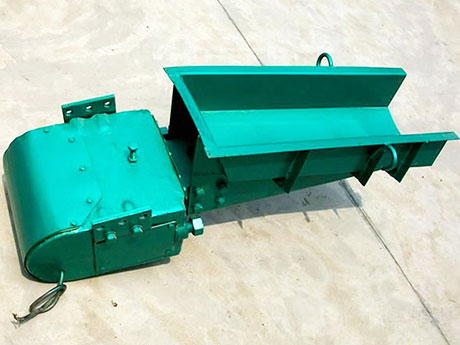 電磁震動給料器