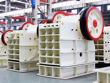 顎式破碎機廣泛運用于礦山、冶煉、建材、公路、鐵路、水利和化學工業等眾多部門，破碎抗壓強度不超過320兆帕的各種物料，在生產線中一般用來作為初級破碎機，配合細碎機來使用。